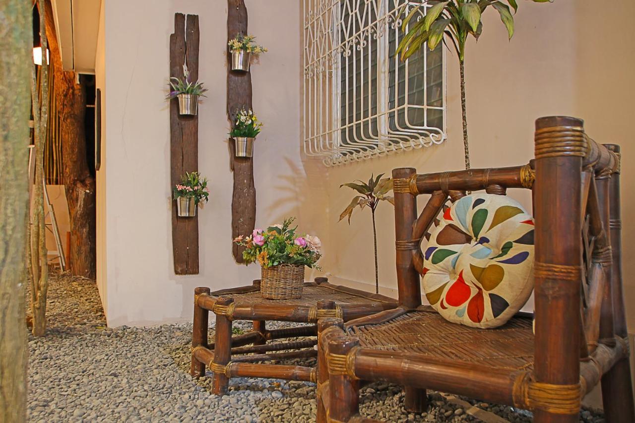 كورون Prim Travellers Inn المظهر الخارجي الصورة