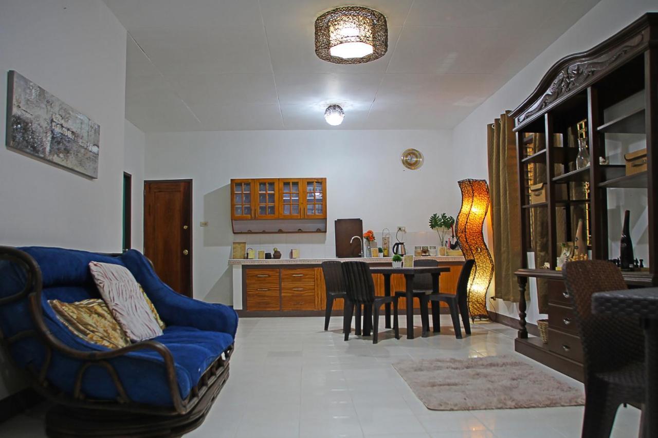 كورون Prim Travellers Inn المظهر الخارجي الصورة